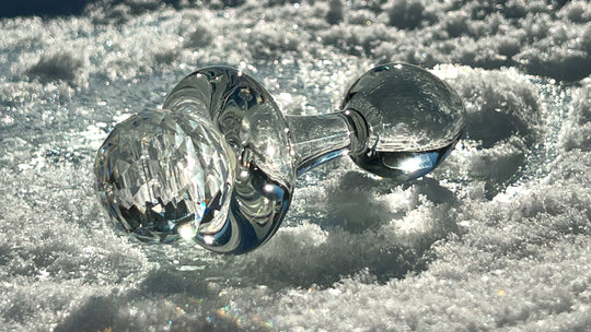 Clear Classic Prism Plug in the snow